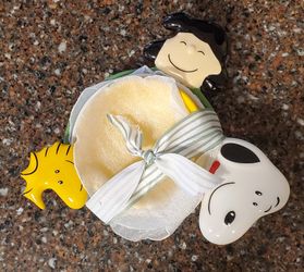 ALL 2010 HALLMARK SNOOPY PEANUTS CERAMIC MEASURING CUPS NEW RARE SET OF 3 VTG