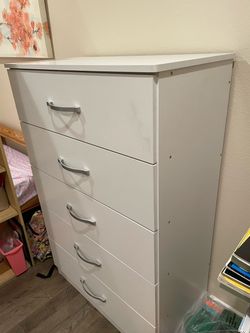 5 drawers dresser