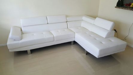 new In boxes sectional white leather modern