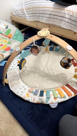 Play gym sensory play