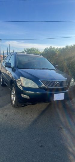 Lexus Rx 330.