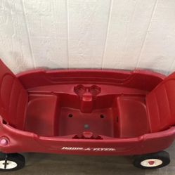 Radio Flyer Wagon 