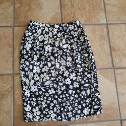 Liz Claborne Women's Size 6 Skirt
