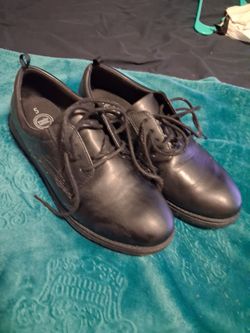 Size 5 Dress shoes