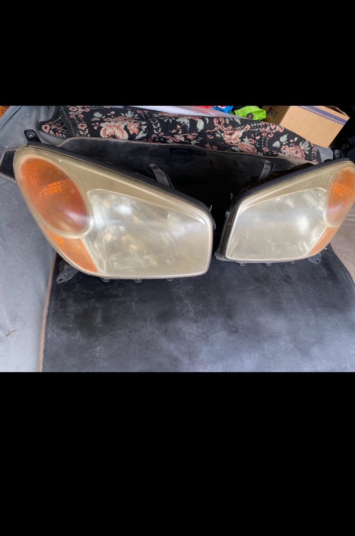 RAV4 Headlights 2005 2004 2nd Gen