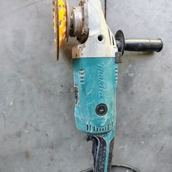Makita 15 Amp 7” corded angle grinder — used / good condition! $100