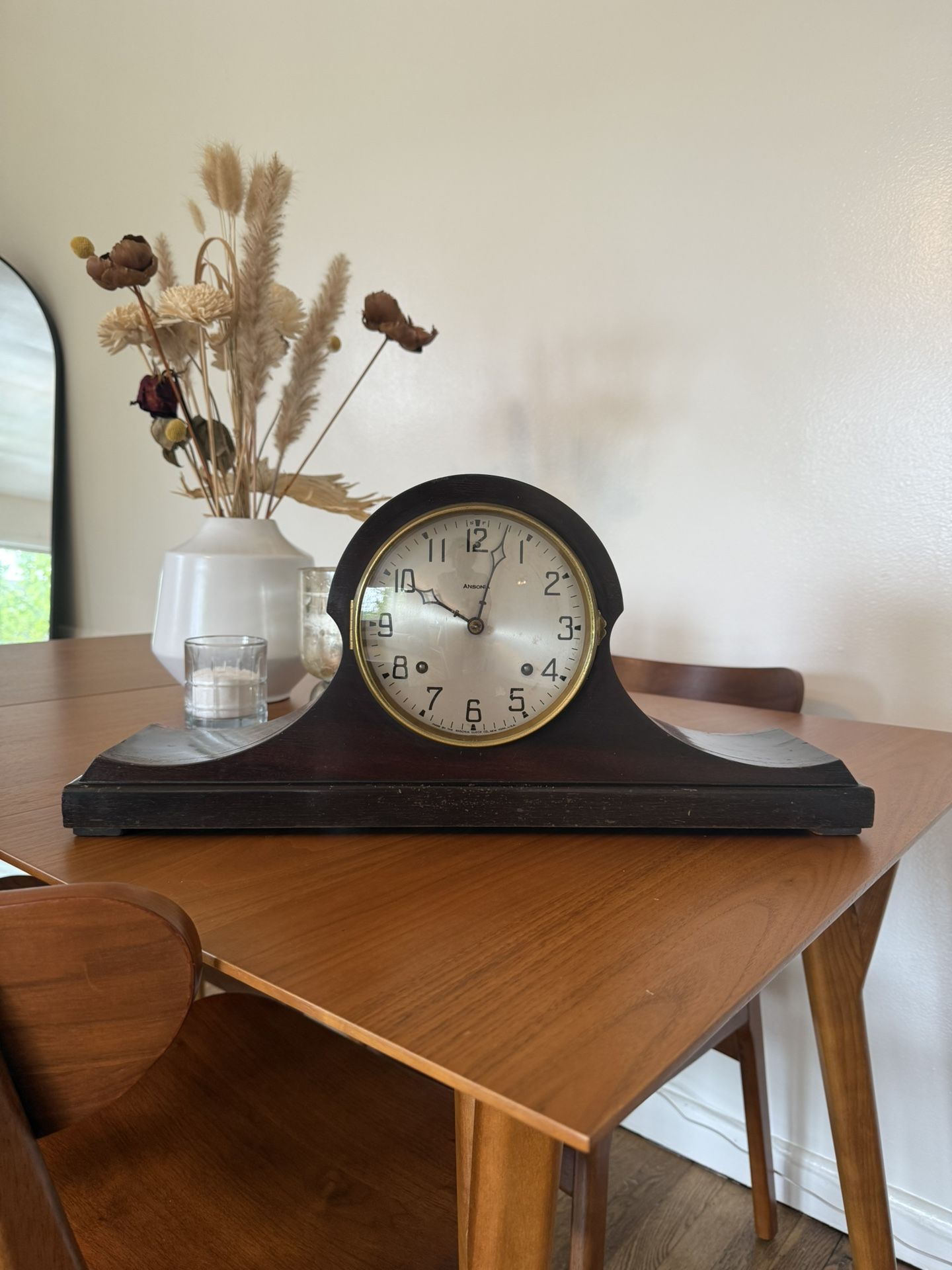 Antique Mantel Clock.