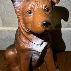 Adorable Brown Dog Statue - Lifelike Décor