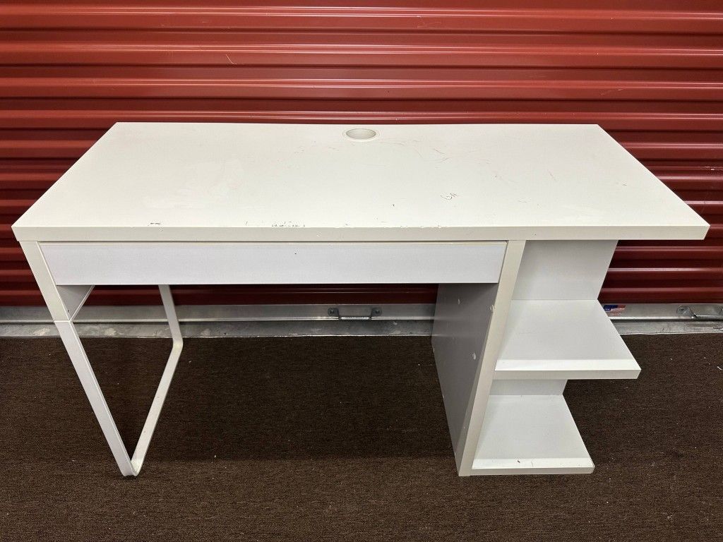 IKEA MICKE WHITE OFFICE DESK FURNITURE HOME PARTICLE BOARD 41 3/8 x 19 5/8 A1