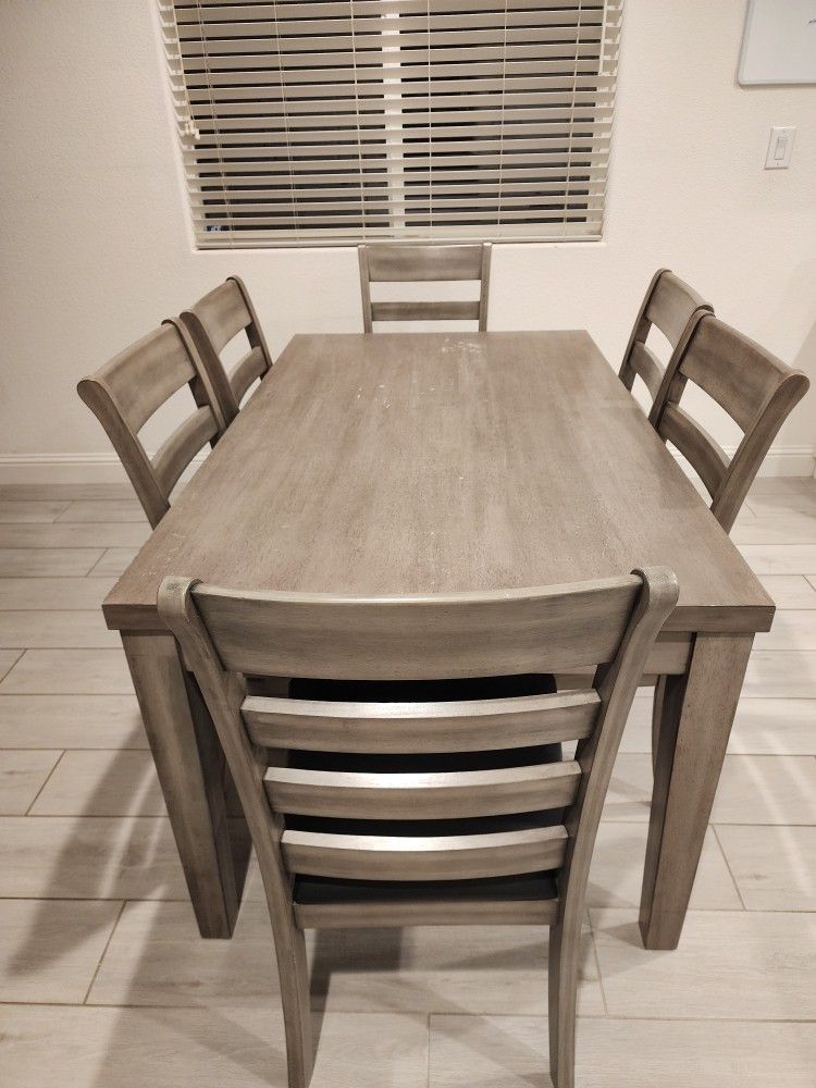 7 Piece Dining Table