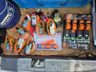 Lot of Ratchet Tie-Down Straps