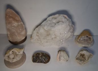 Crystal geodes big and small, agate and soap stone! Nice!