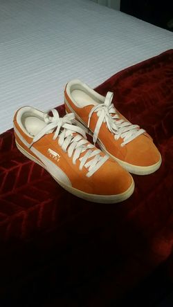 PUMA CLYDE size 9 new