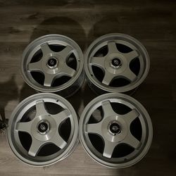 94-96 Impala SS wheels 17x8.5