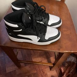 Pumas Size 6