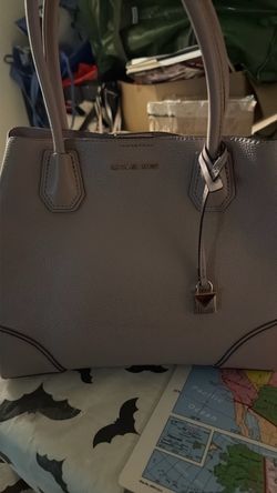 Micheal kors hand bag
