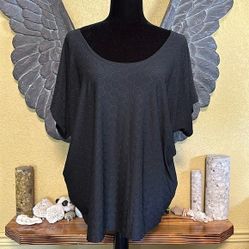 Kim &amp; Cami Relaxed Tee Shirt
