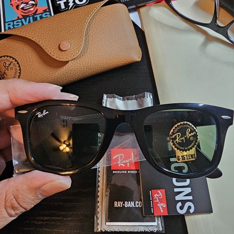 Ray-Ban Wayfarer Sunglasses