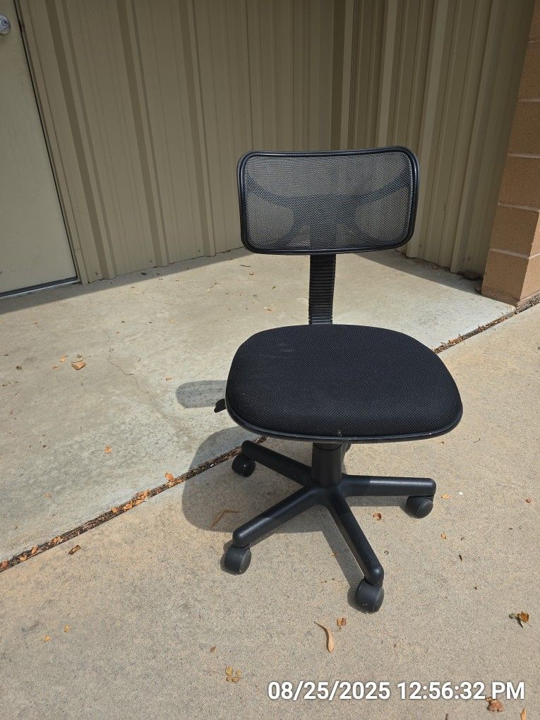 Black Student Desk Chair