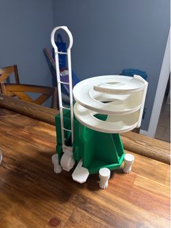 Golf ball dispenser