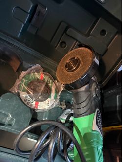 Hitachi G12SR3 4-1/2” corded angle grinder
