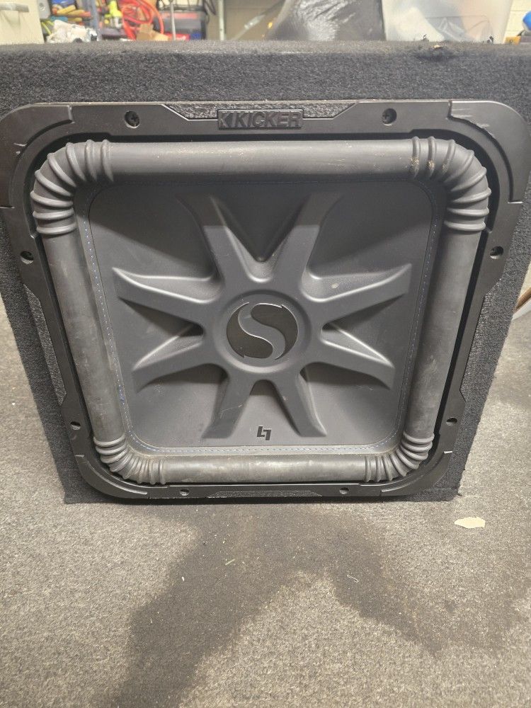 15 Inch Kicker L7 Subwoofer And CXA1200.1 Amplifier 