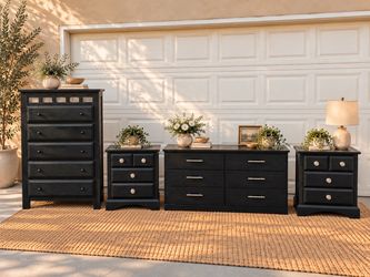 Black 4-Piece Bedroom Set | Dressers & Nightstands