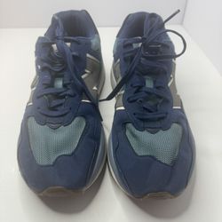 New Balance 57/40 Dark Blue Sneakers Boys Size 7 