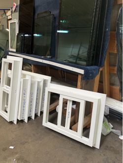 White Vinyl Windows 🪟