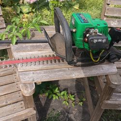 18" Gas Powered Hedge Trimmers