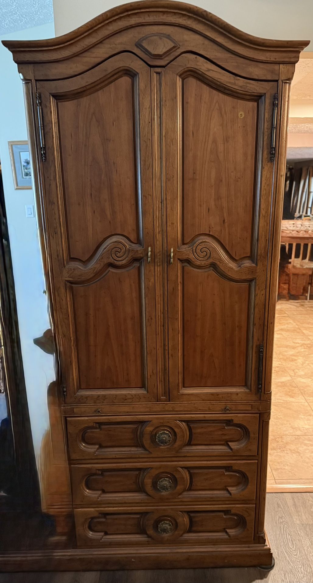 Armoire