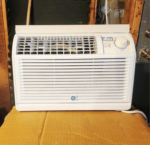 5000BTU GE WINDOW AIR CONDITIONER AC UNIT