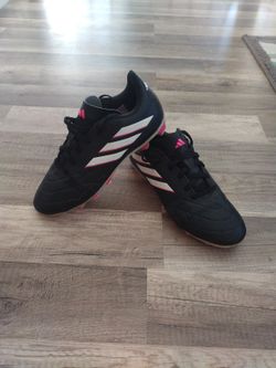 Girl Soccer Cleats 