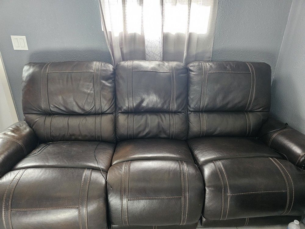 Reclinable Couch