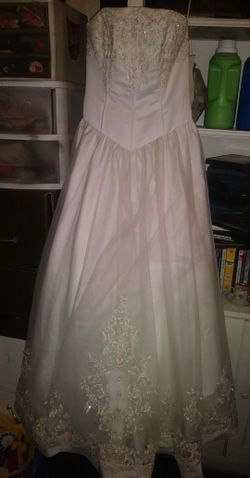 Wedding dress