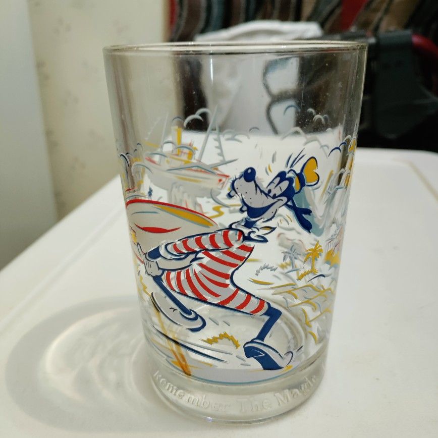 Walt Disney 25 Year Anniversary Glasses