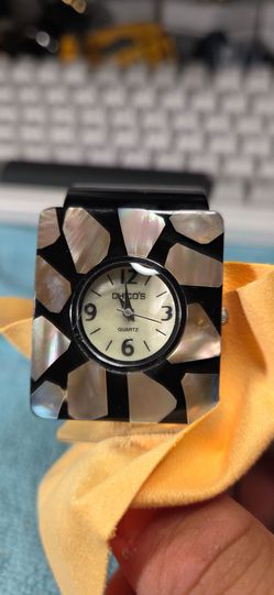 Chico’s Mother of Pearl Mosaic Cuff Watch – Quartz – Japan Movement