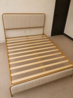 Mid Century Platform Queen Bed