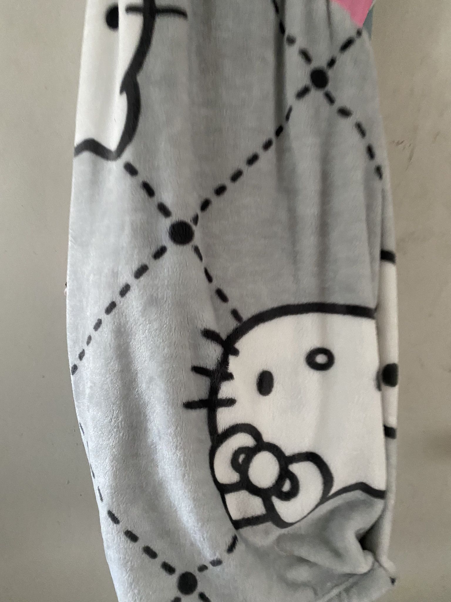 Hello Kitty Gucci Fendi Louis Vuitton Fleece Blanket - TeePro in