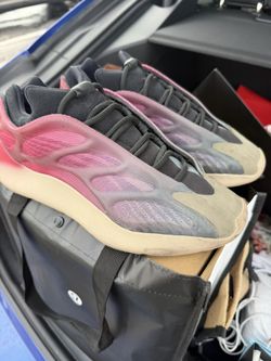 Barely Worn Adidas Yeezy 700 V3 "Fade Carbon" sneaker.