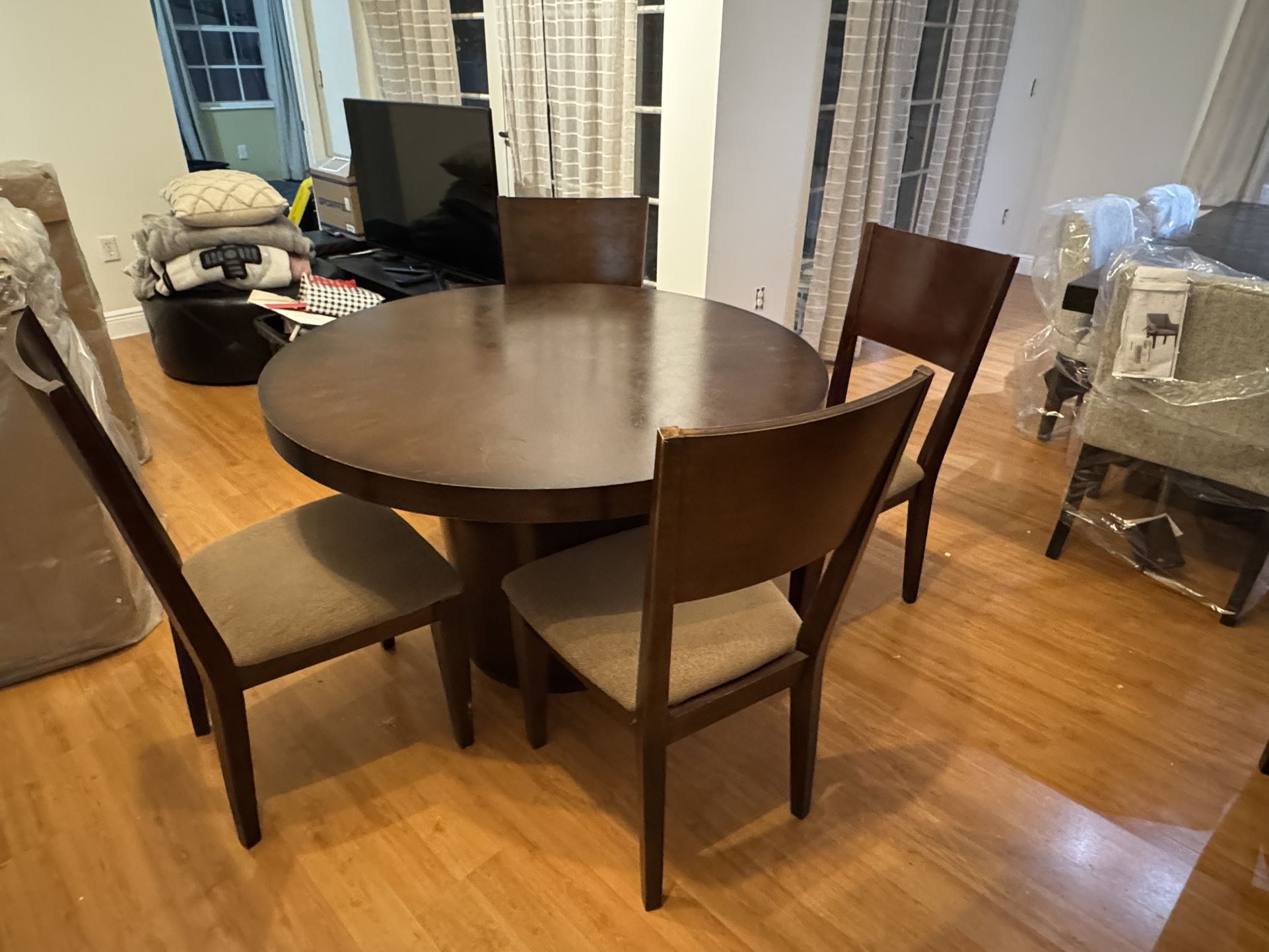 Dining Table And Sideboard Buffet And Wine Rack 