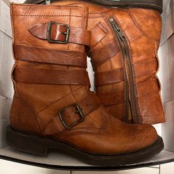Women’s Leather Boots 