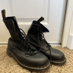 Dr. Marten 1490 Virginia Leather Mid Calf Boots