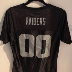 NEW NFL Raiders Woman’s Jersey Shirt size L