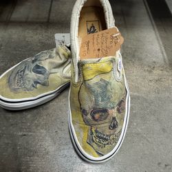 Vans skull slip on sneakers
