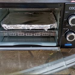 Toaster Oven (Four Slice Toast Or 9 In Pizza)