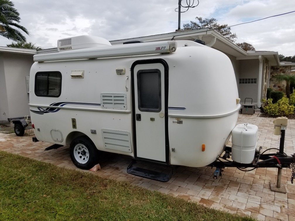 2007 Casita 17' Spirit Deluxe fiberglass travel trailer