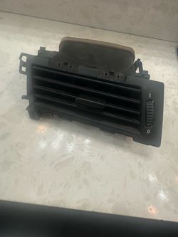 BMW M5 series E60 2006 Left Driver Side Air Vent