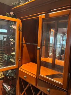Wood hutch - great condition!