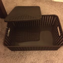 Small Plastic Storage Basket With Lid 